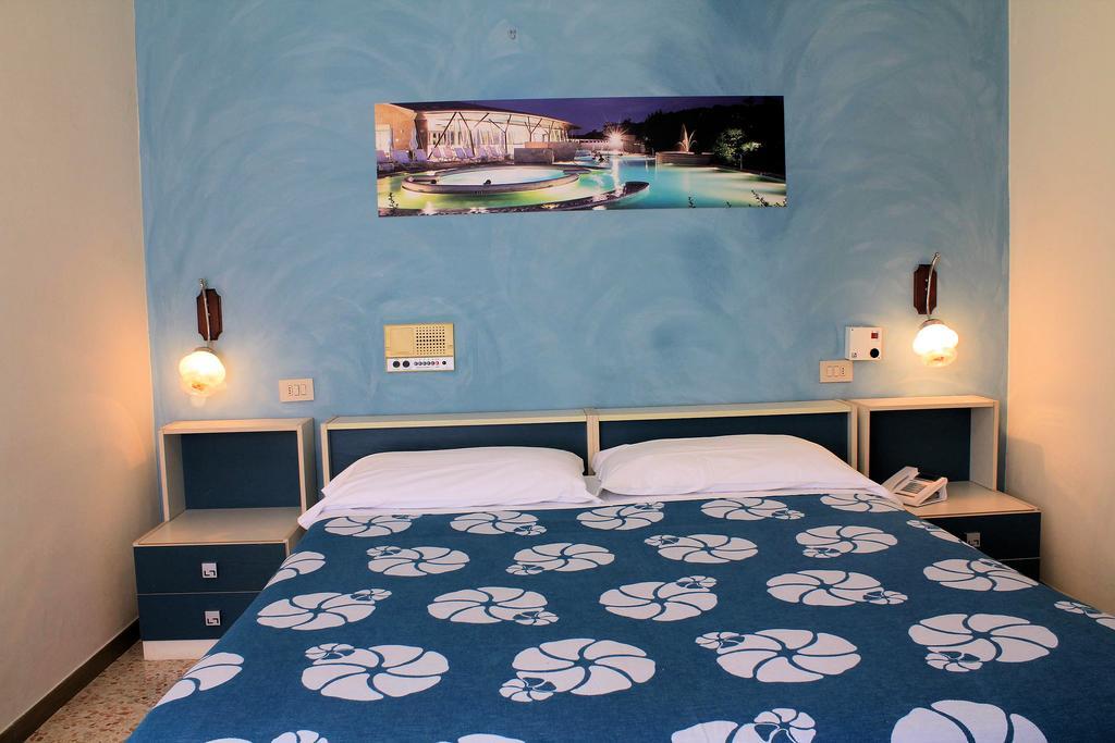 Hotel Saturno Chianciano Terme Dış mekan fotoğraf