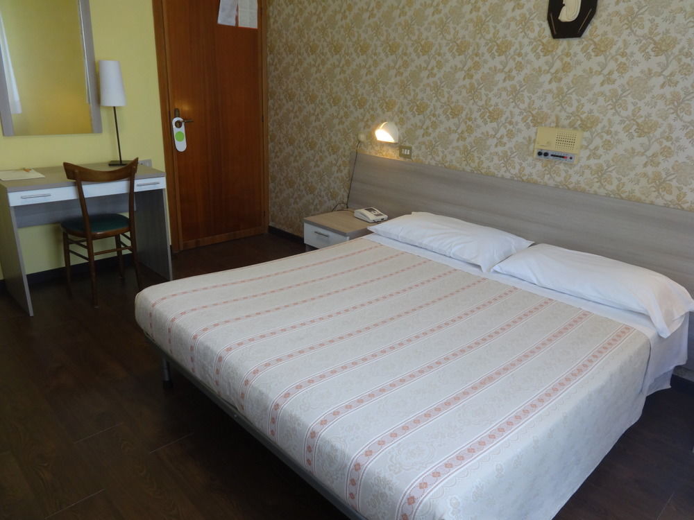 Hotel Saturno Chianciano Terme Dış mekan fotoğraf
