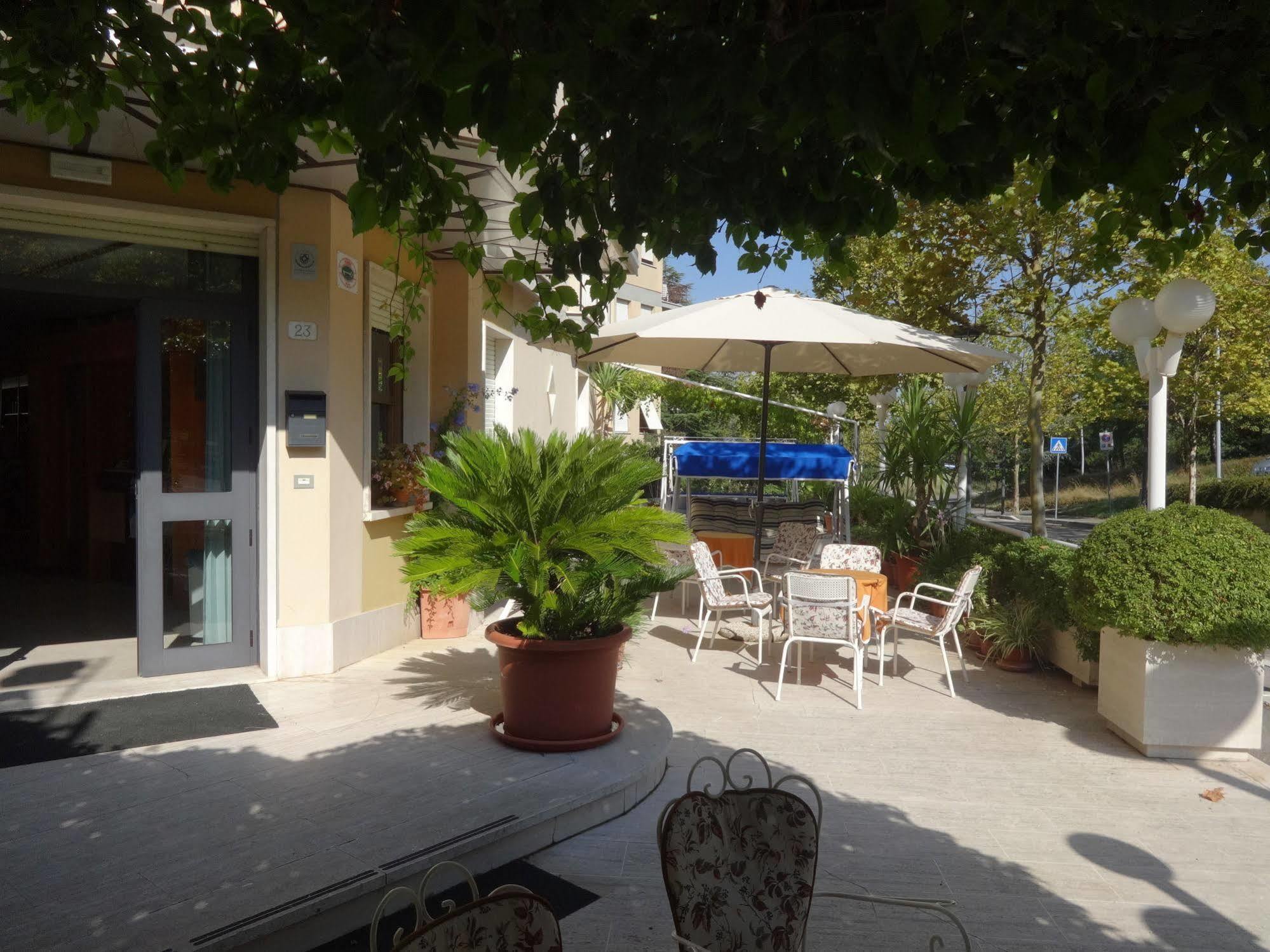 Hotel Saturno Chianciano Terme Dış mekan fotoğraf