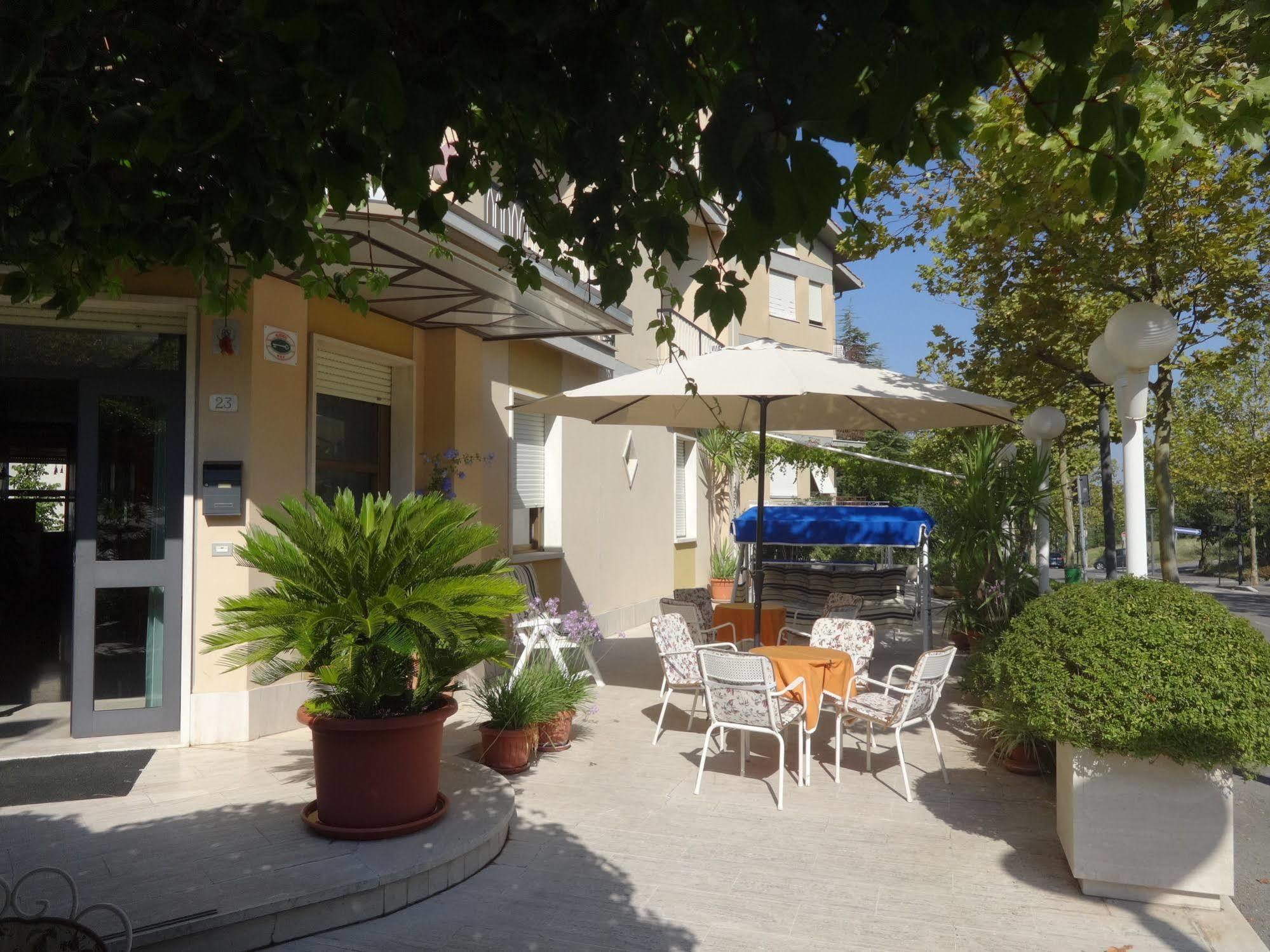 Hotel Saturno Chianciano Terme Dış mekan fotoğraf