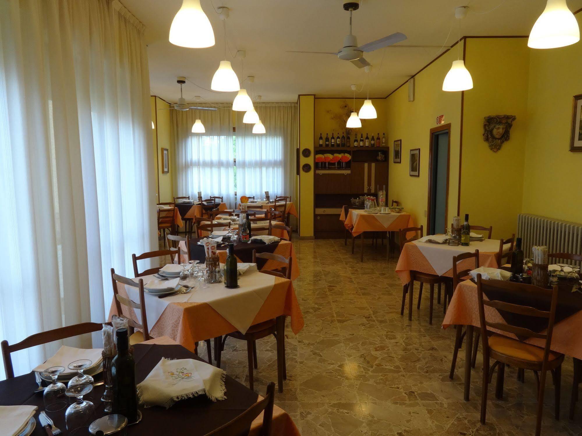 Hotel Saturno Chianciano Terme Dış mekan fotoğraf